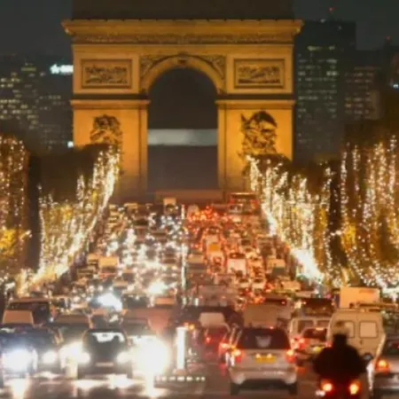 Prestige A Luxe, Calme Et Proche Tour Eiffel Et Champs-elysees Apartment